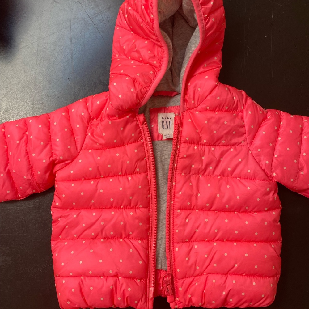 Baby Gap 0-6m pink puffer coat